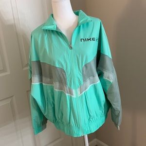 Nike windbreaker